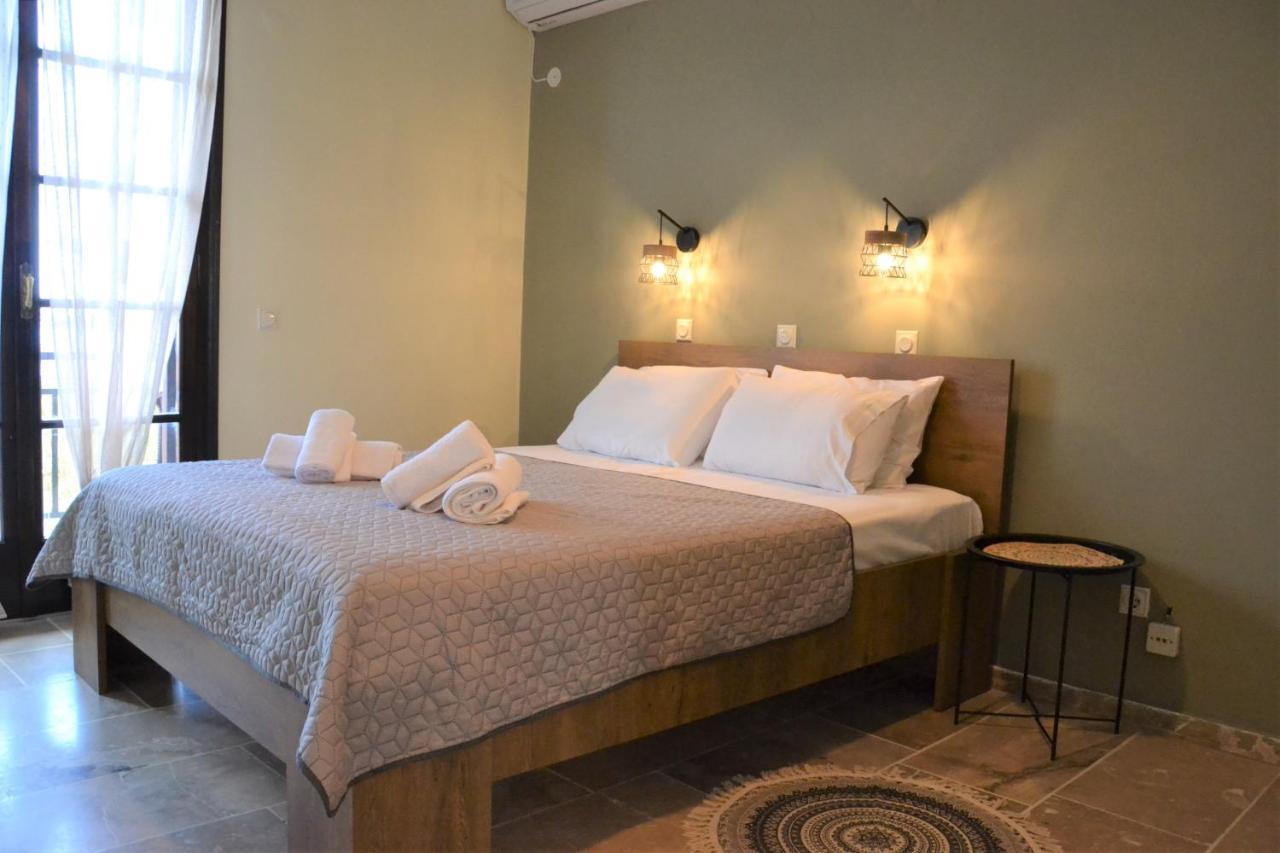 Sancho Hotel *